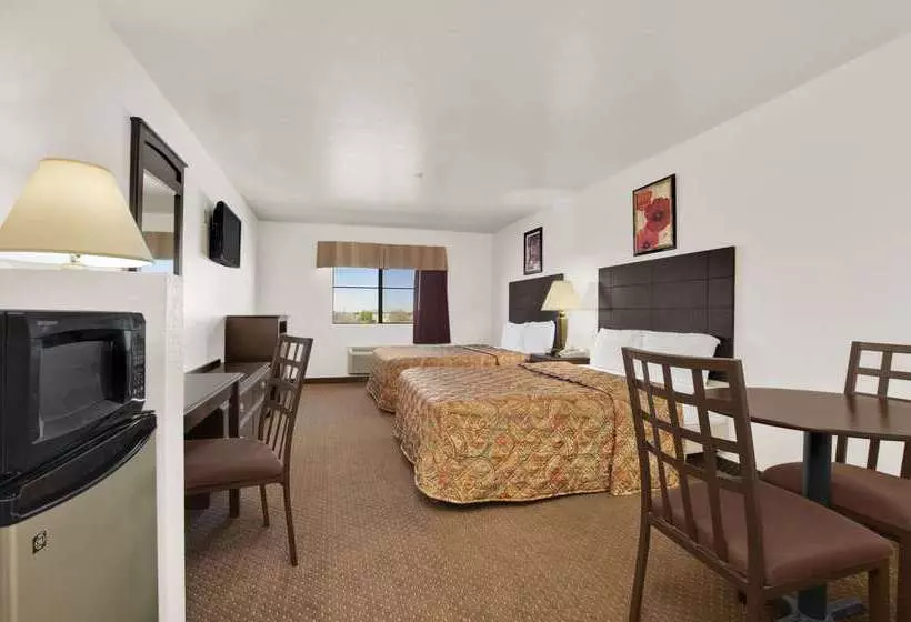 Отель Howard Johnson By Wyndham Lubbock Tx