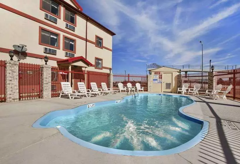 Отель Howard Johnson By Wyndham Lubbock Tx