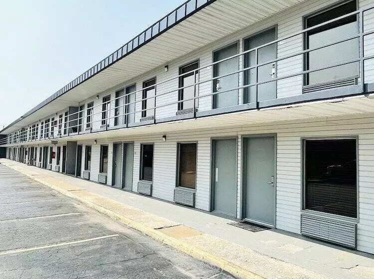 ホテル Rogers Inn