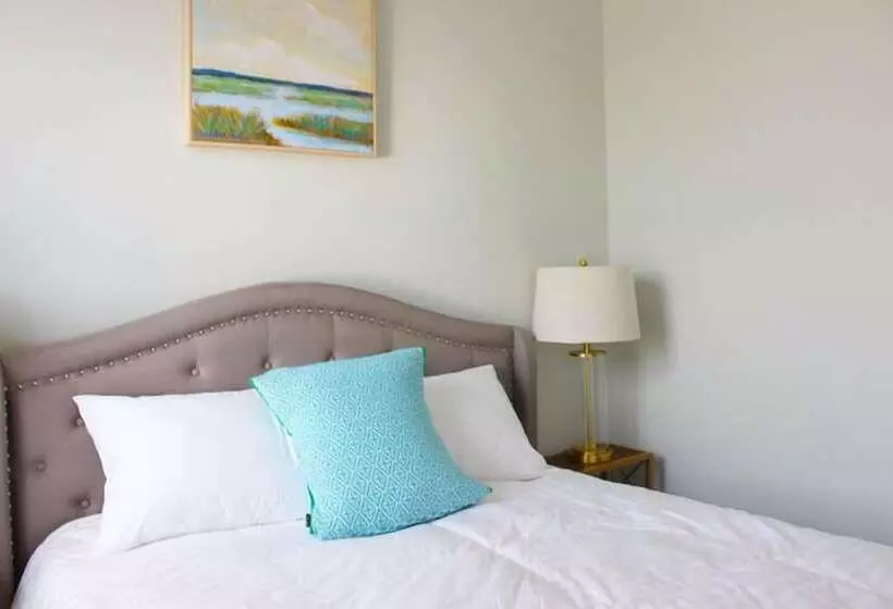 Отель The National