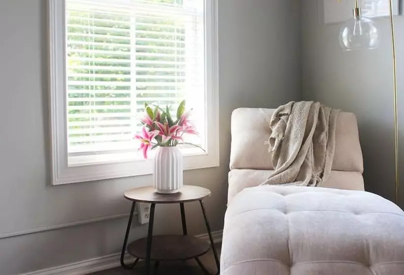 Отель The National