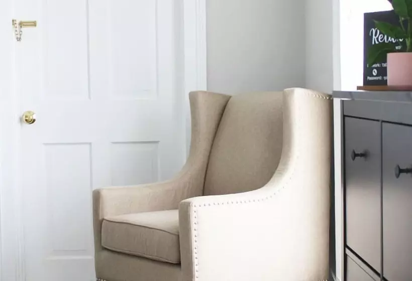 Отель The National