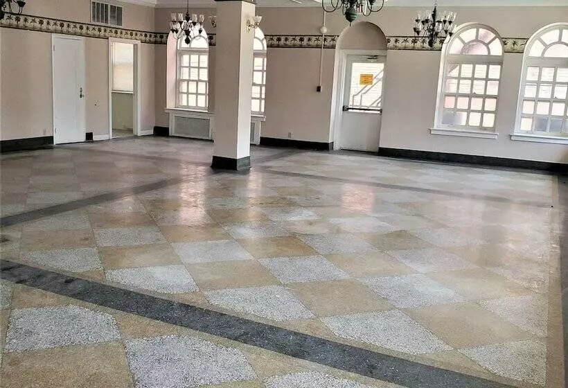 Отель Tioga Extended Stay