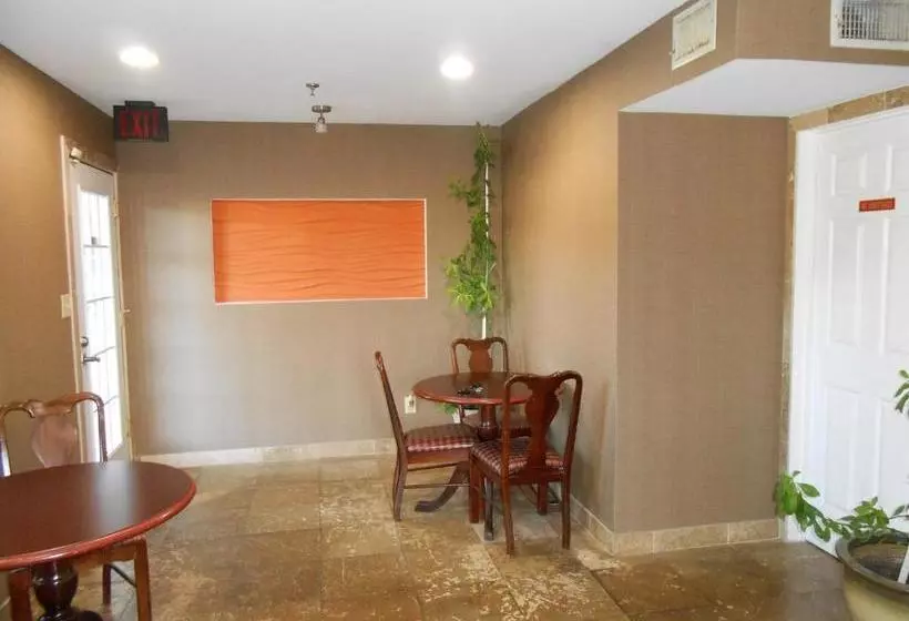 מוטל Glennville Inn