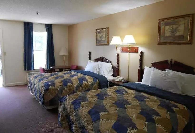 מוטל Glennville Inn