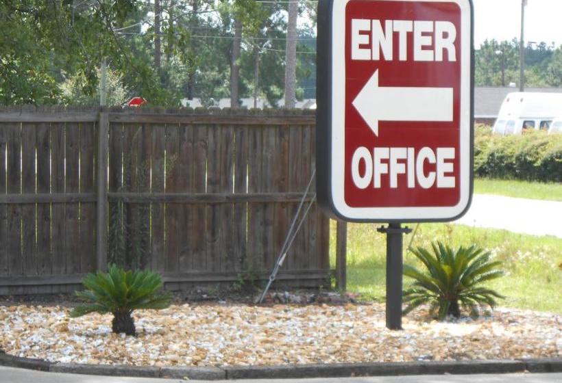 Мотель Glennville Inn