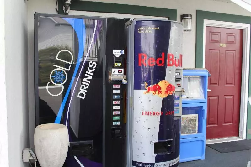 فندق على الطريق Liberty Inn