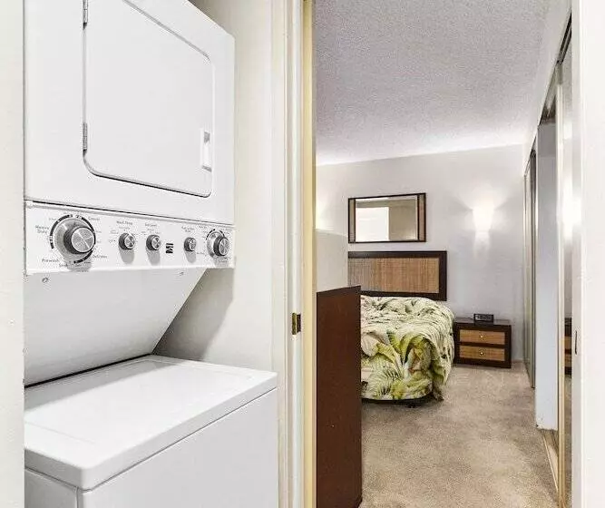 Waikiki Beach Condominiums