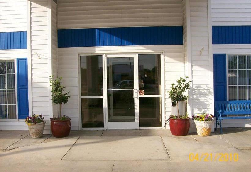 호텔 American Inn And Suites White Hall