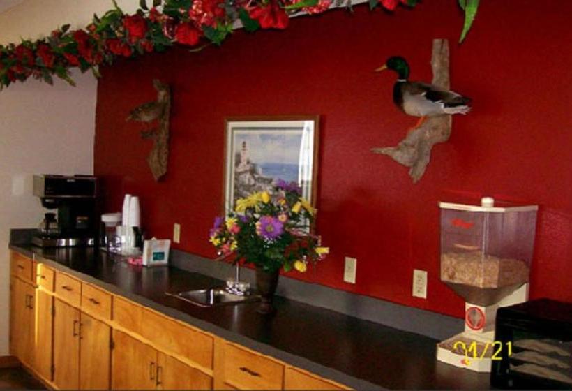 호텔 American Inn And Suites White Hall