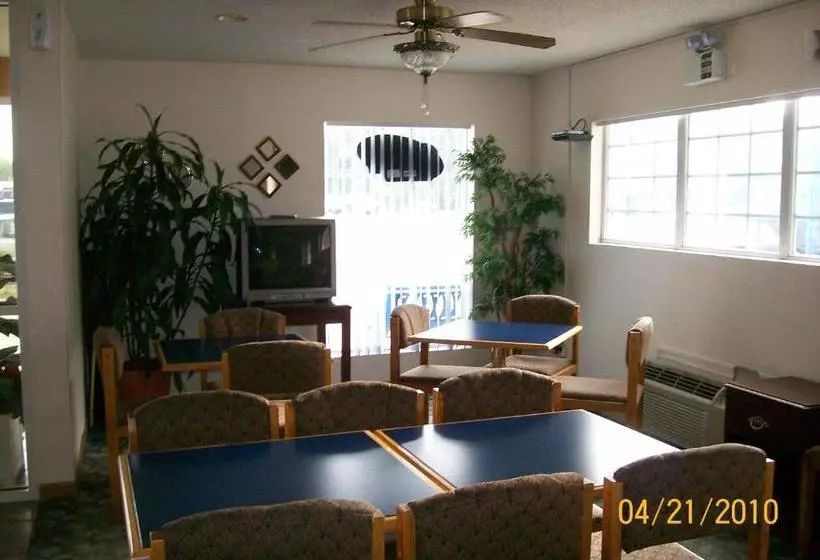 ホテル American Inn And Suites White Hall