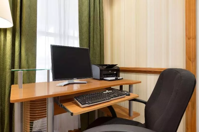 Отель Baymont By Wyndham Sumter