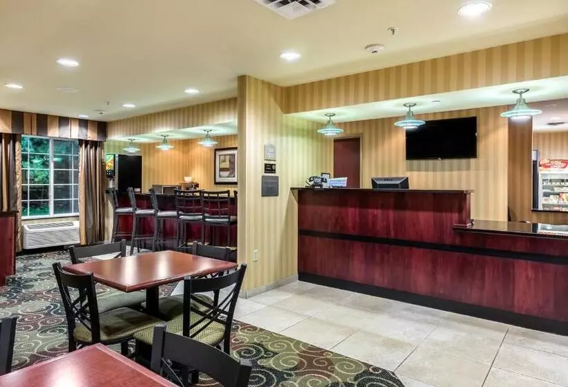 酒店 Cobblestone Inn & Suites Vinton, Ia