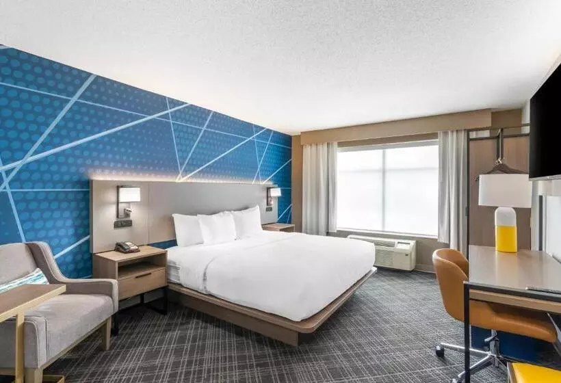 Hotel Comfort Inn & Suites Hampton Near Coliseum