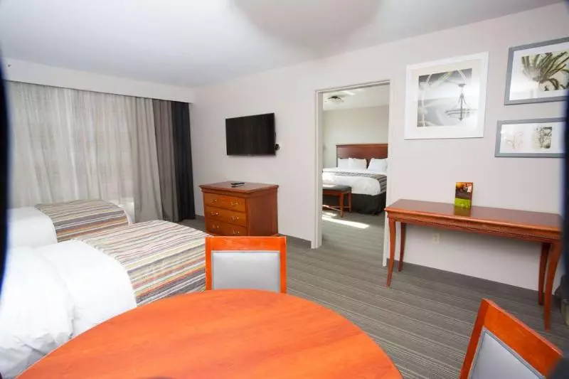 ホテル Country Inn & Suites By Radisson, Grand Forks, Nd