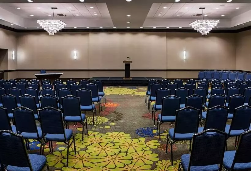 Otel Hilton Garden Inn Houston Nw America Plaza