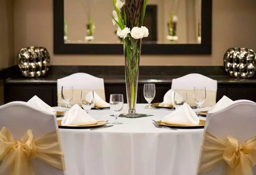 Otel Hilton Garden Inn Houston Nw America Plaza