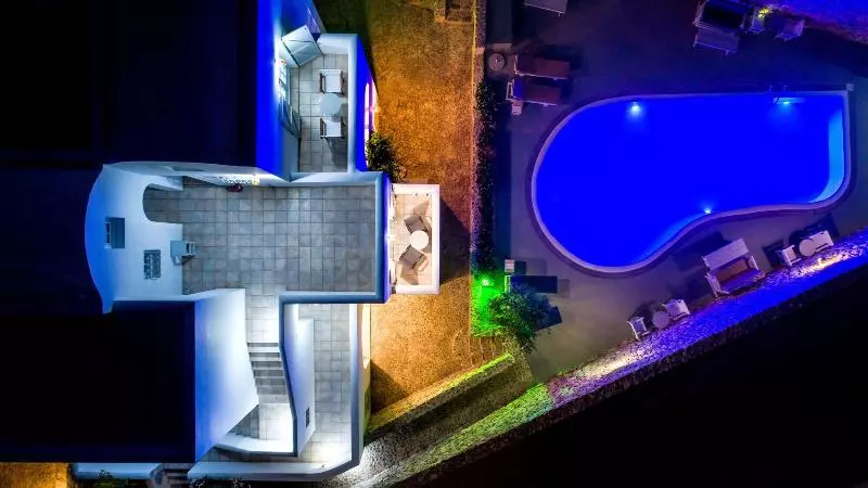 هتل Lavarock Santorini