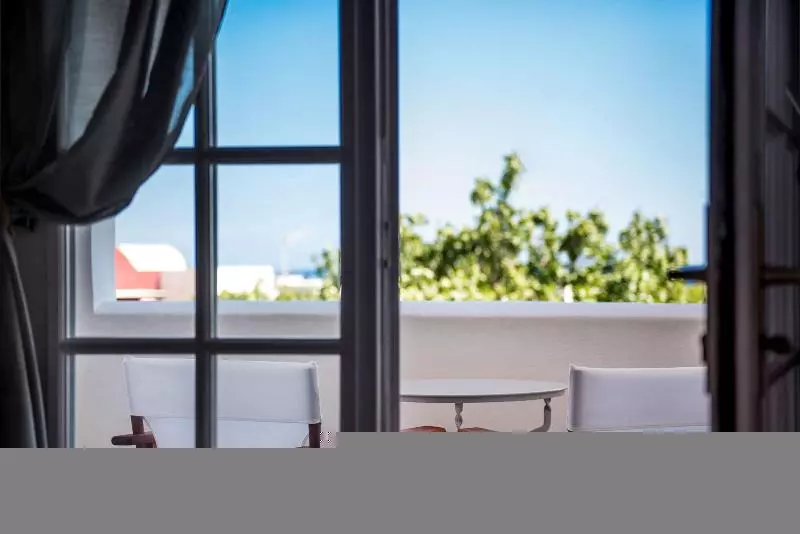 هتل Lavarock Santorini