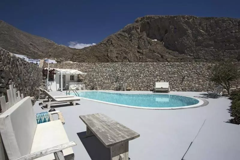 هتل Lavarock Santorini