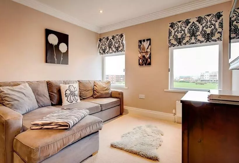 هتل Number One South Beach