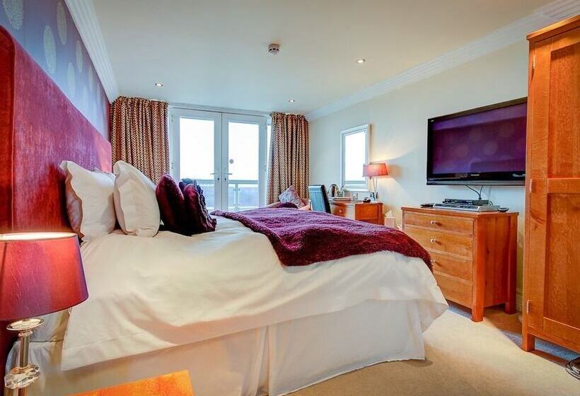 Hotel Number One South Beach