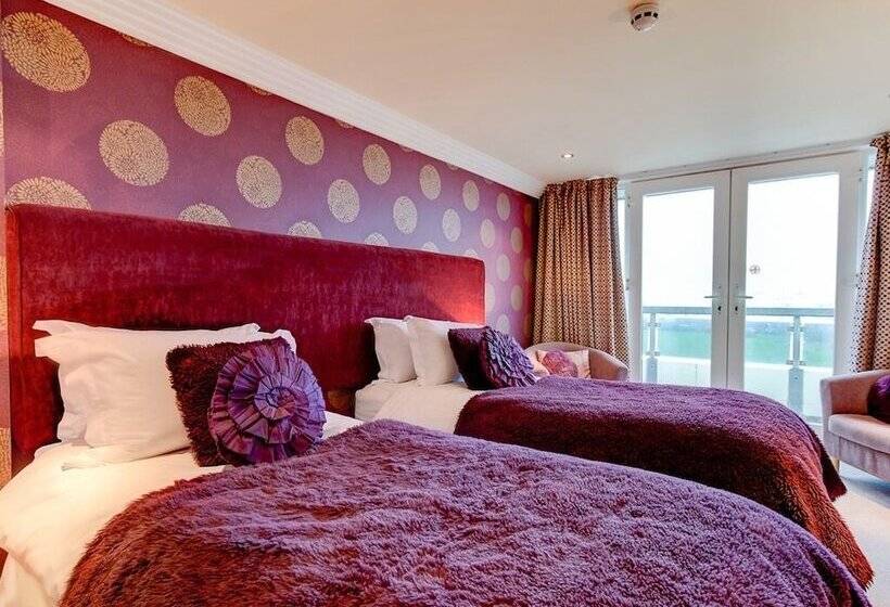 Hotel Number One South Beach