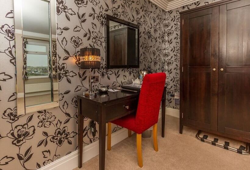 Hotel Number One South Beach