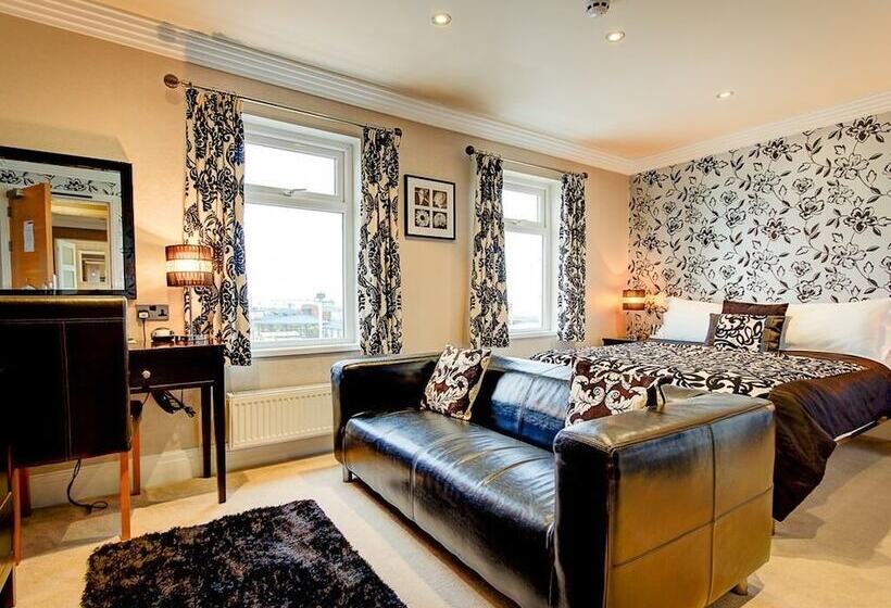 Hotel Number One South Beach