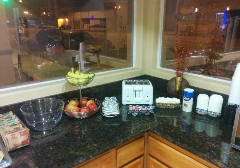 فندق Portofino Inn Burbank