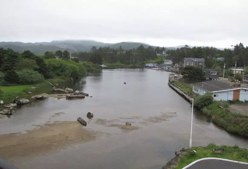 ホテル Inn At Lincoln City