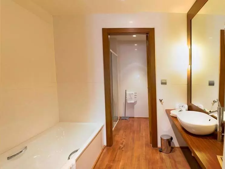 교외 호텔 Mas Falet 1682