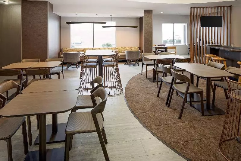 Отель Springhill Suites By Marriott Ardmore