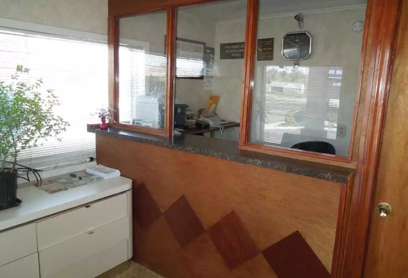 מוטל Starlite Motor Inn