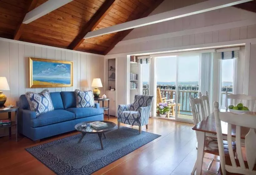 The Cottages At Nantucket Boat Basin