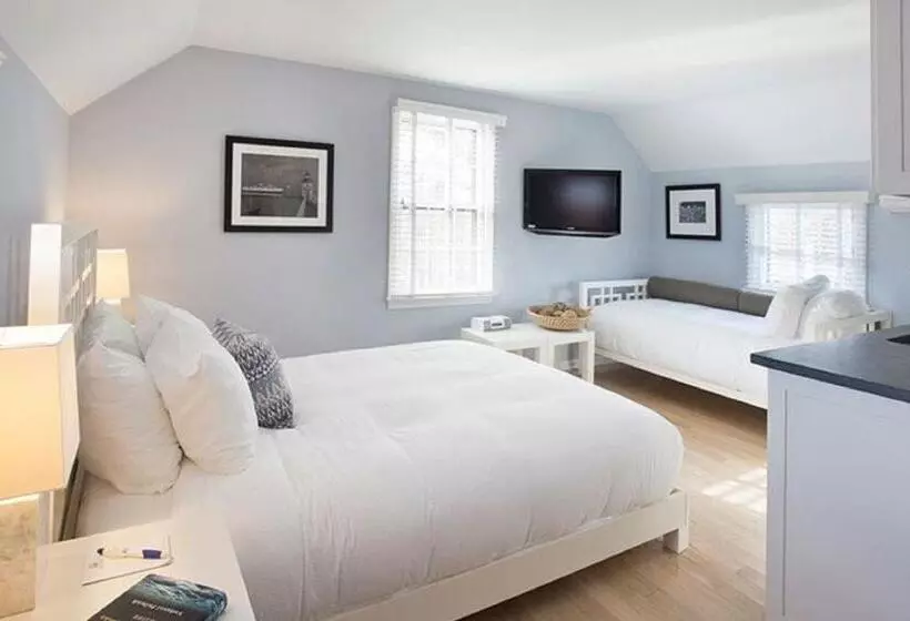 The Cottages At Nantucket Boat Basin