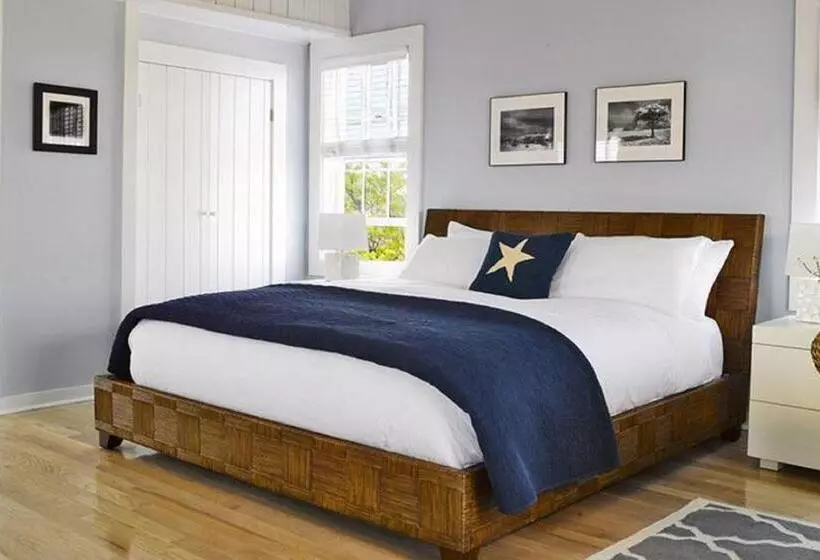 The Cottages At Nantucket Boat Basin