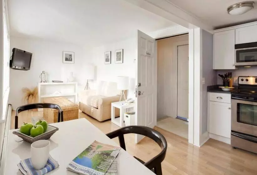 The Cottages At Nantucket Boat Basin