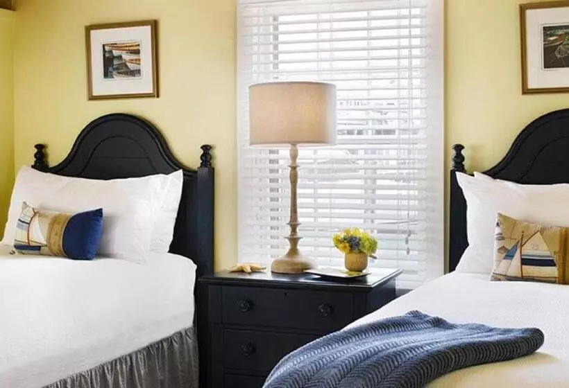 The Cottages At Nantucket Boat Basin