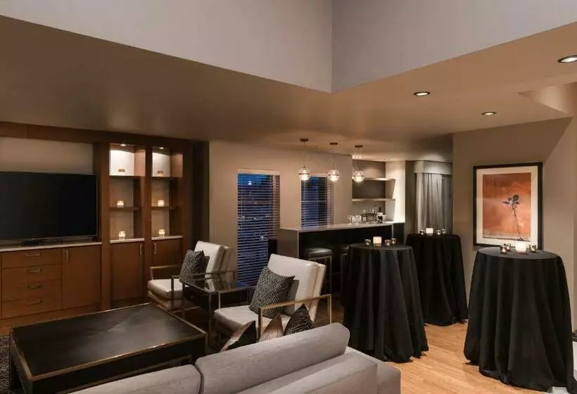 The Heathman Hotel Kirkland