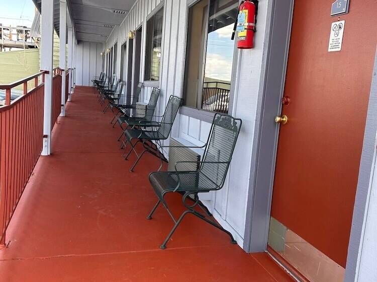 Yosemite Gateway Motel