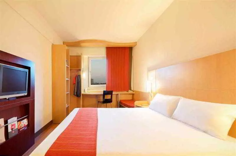 Atour Hotel Changshu Changjiang Road Branch