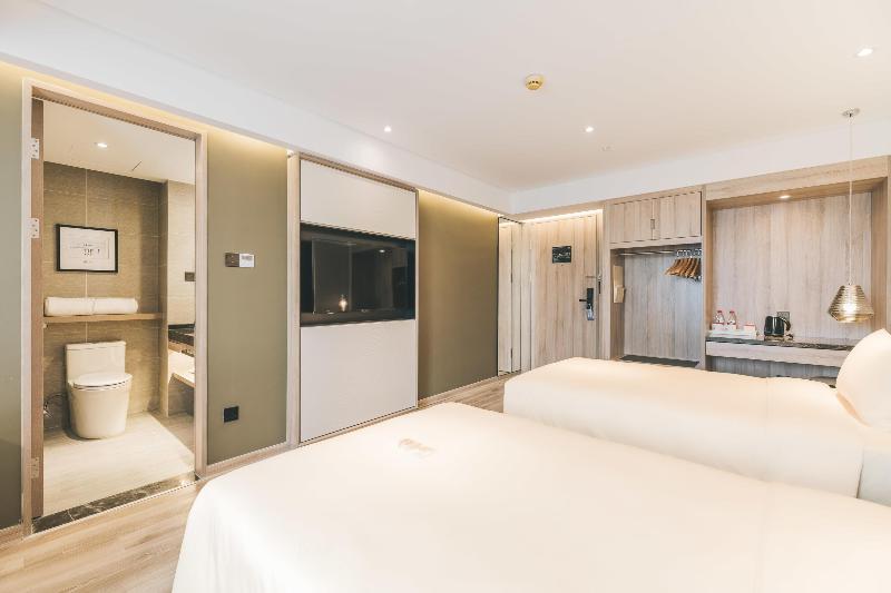 Atour Hotel Changshu Changjiang Road Branch