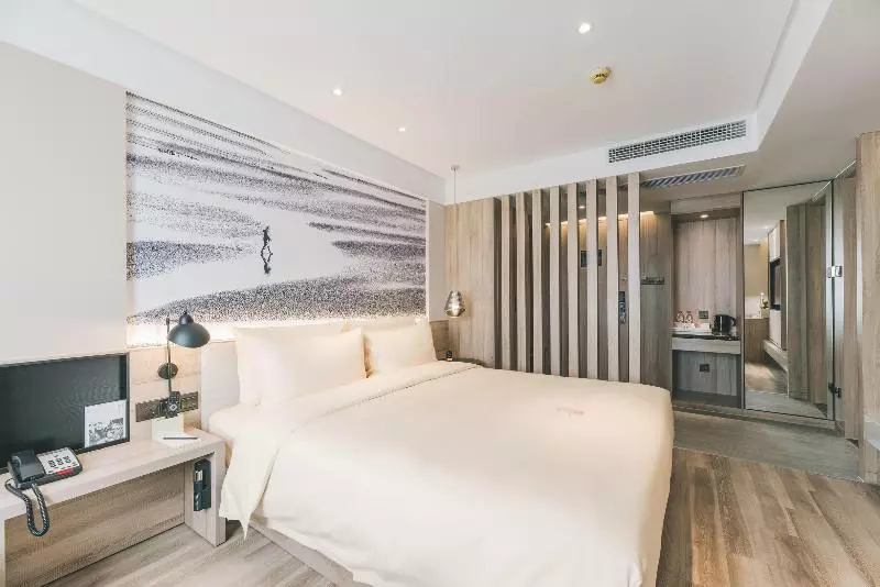 Atour Hotel Changshu Changjiang Road Branch