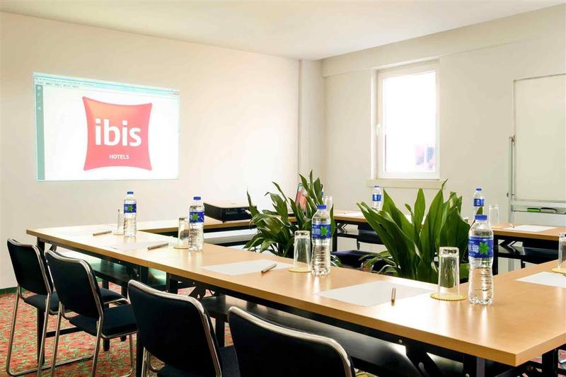 Atour Hotel Changshu Changjiang Road Branch