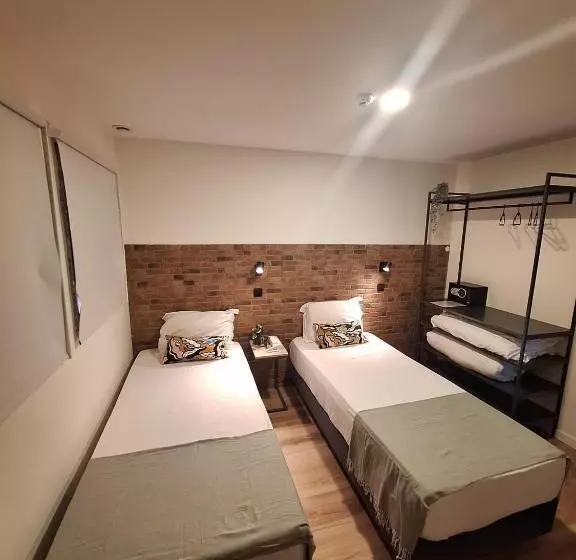 تختخواب و صبحانه Portucalense