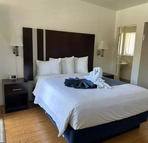 Cambria Palms Motel