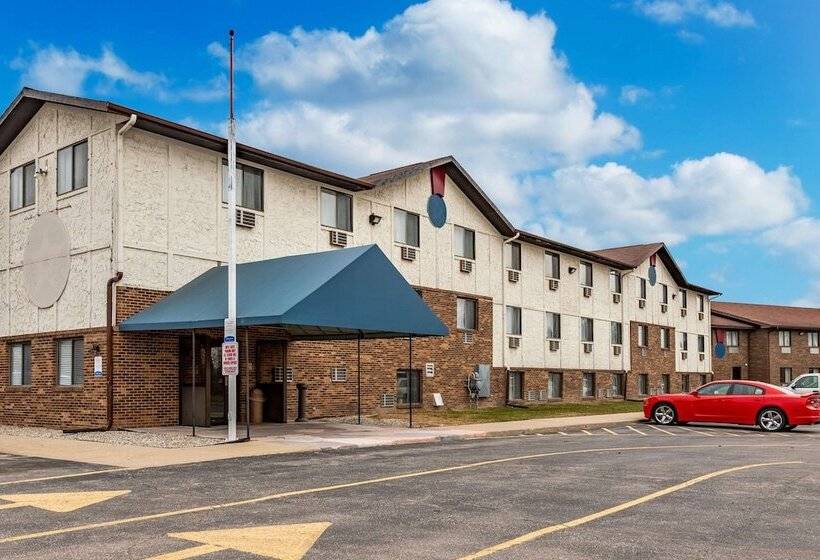 호텔 Econo Lodge Inn & Suites