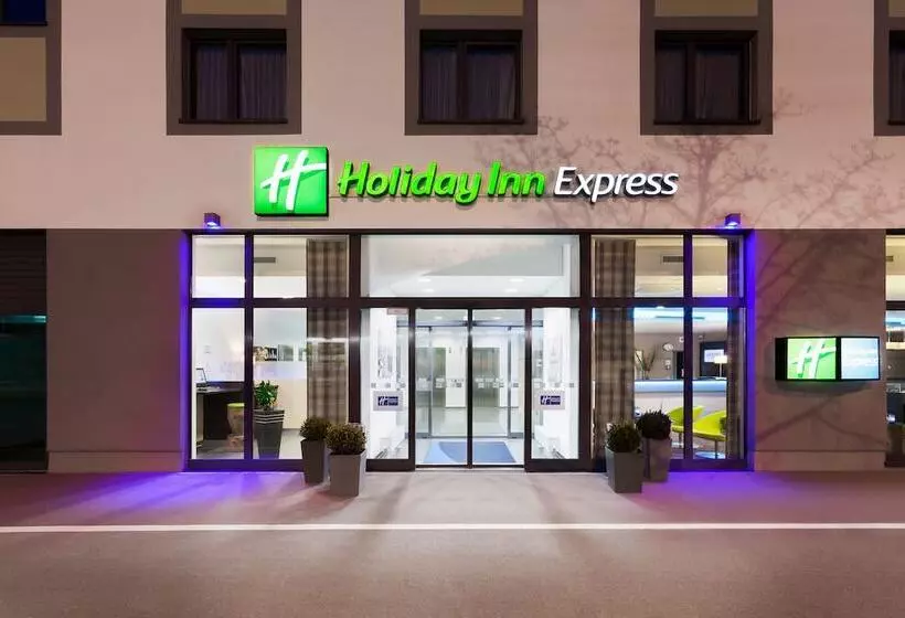 ホテル Holiday Inn Express Augsburg, An Ihg