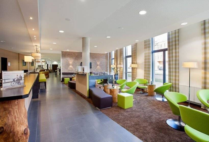 בית מלון כפרי Holiday Inn Express Augsburg, An Ihg